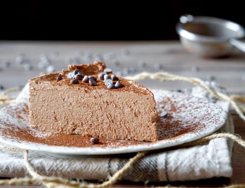 No Bake Chocolate Mousse Cake