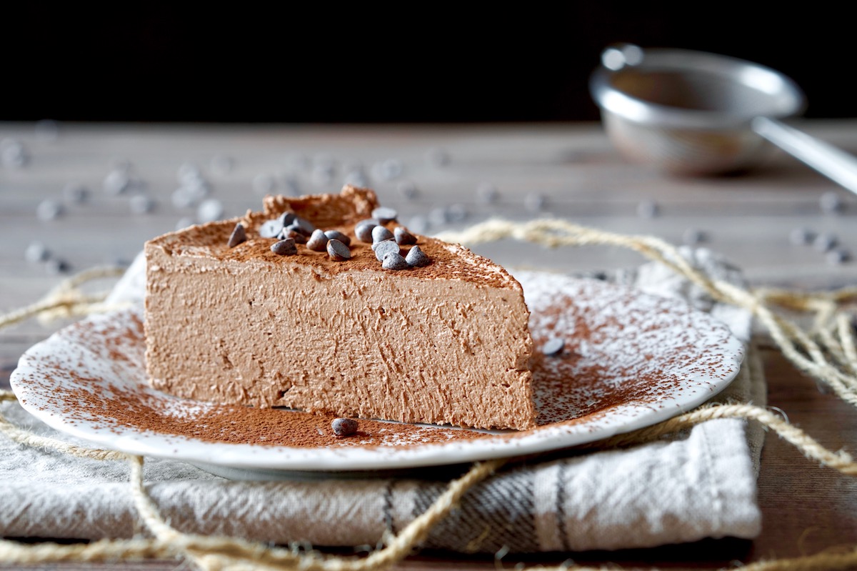 No Bake Chocolate Mousse Cake