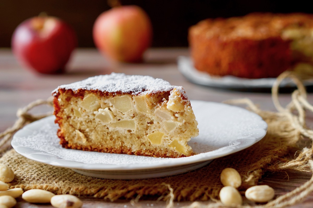 Flourless Apple Almond Cake